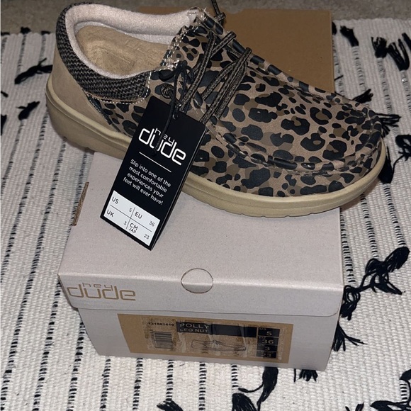 HEY DUDE Cheetah Print - Picture 2 of 7